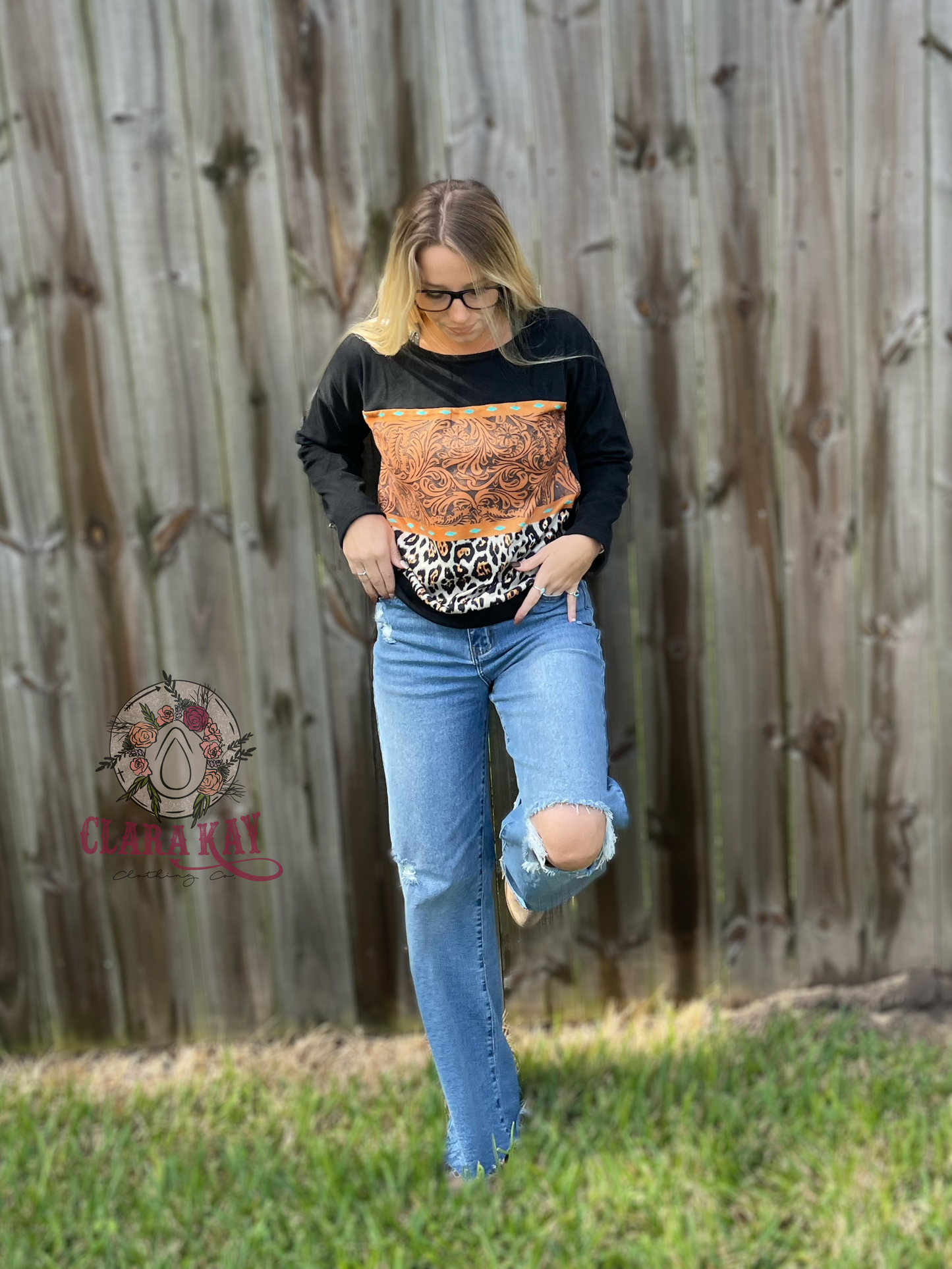 Buckstitch Babe Pullover