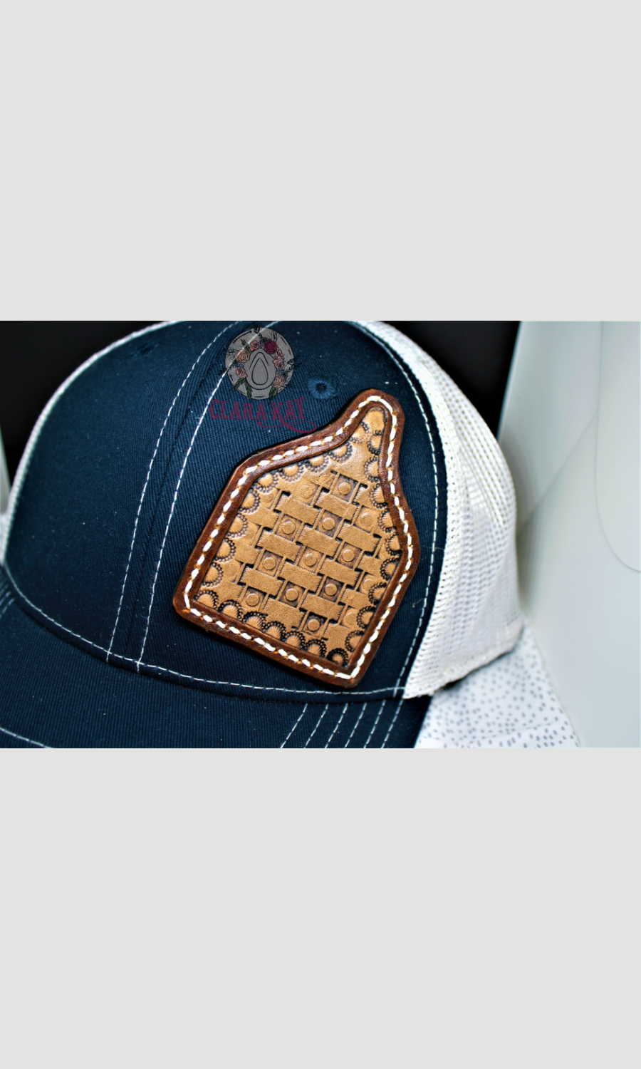 HAT WITH HAND TOOLED LEATHER PATCH
